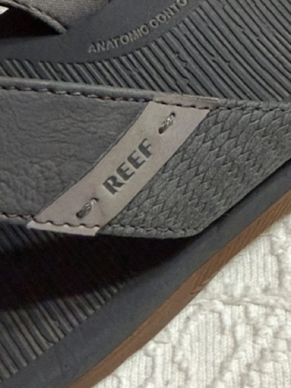 Reef Flip Flops Men’s Size 12 Gray Sandals